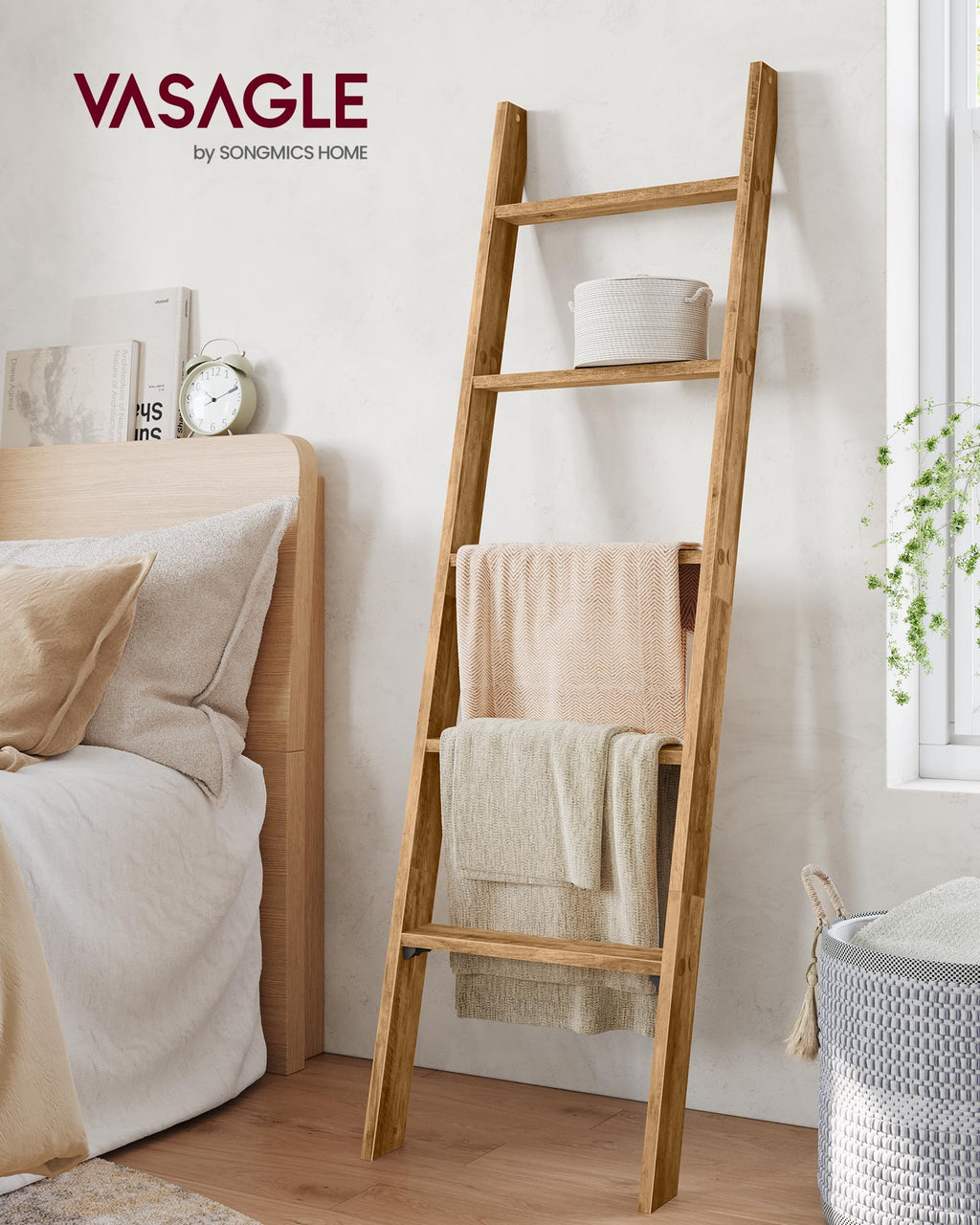 VASAGLE Custos Collection - Blanket Ladder Decorative Farmhouse for the Living Room, 5-Tier Ladder Shelf