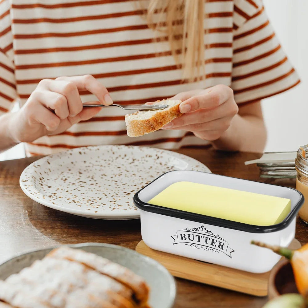 Farmhouse Butter Dish with Bamboo Lid