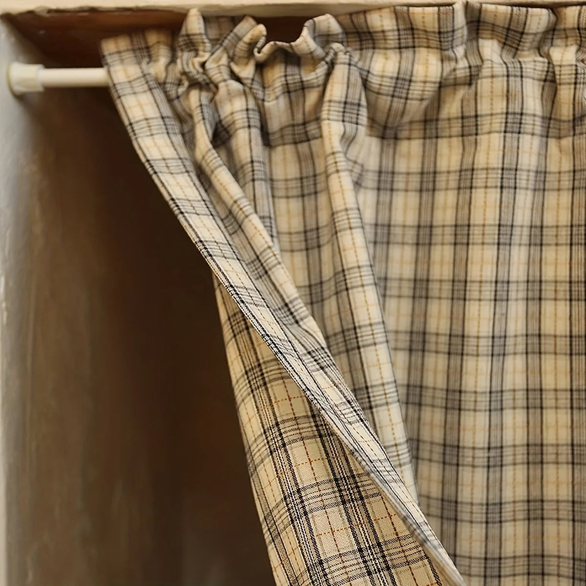 Linen Ruffled Grid Half Curtain with Rod